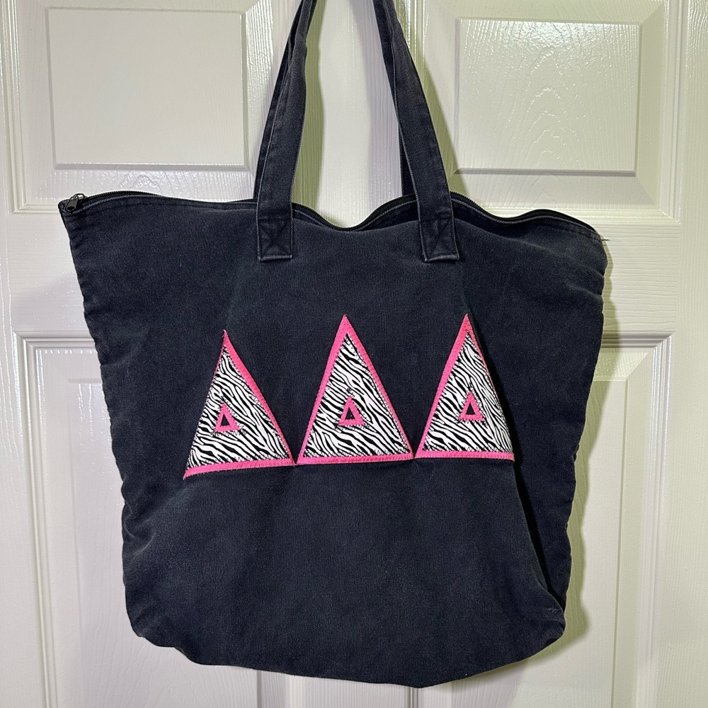 Delta Delta Delta Tote Bag Zippered Canvas Black Pink Zebra 18”x15” Tri Delta